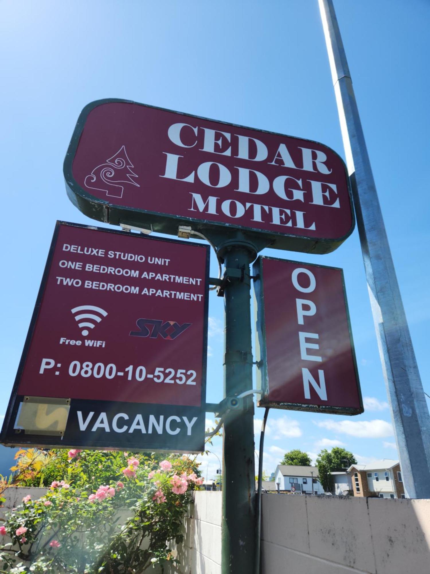 Cedar Lodge Motel Hamilton Exterior photo