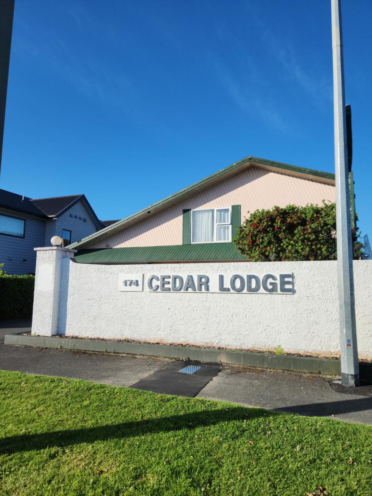 Cedar Lodge Motel Hamilton Exterior photo
